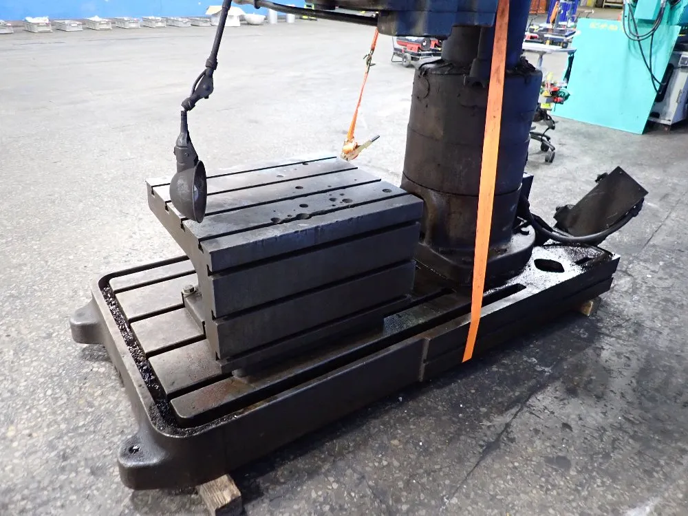 Carlton 4' X 13" Radial Arm Drill