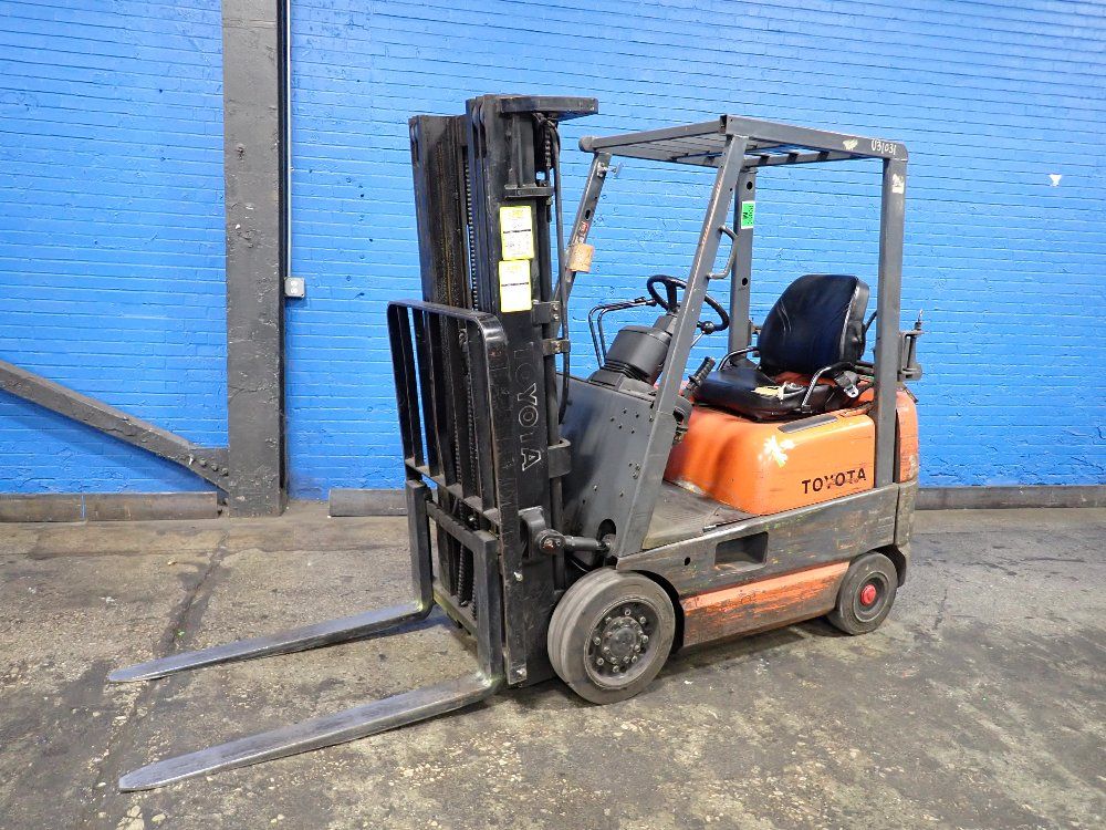 Toyota 6250 Lbs Propane Forklift - 42-6egcu15