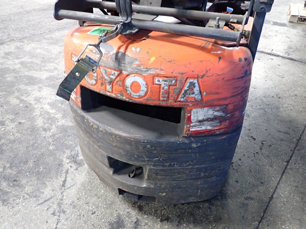 Toyota 6250 Lbs Propane Forklift - 42-6egcu15