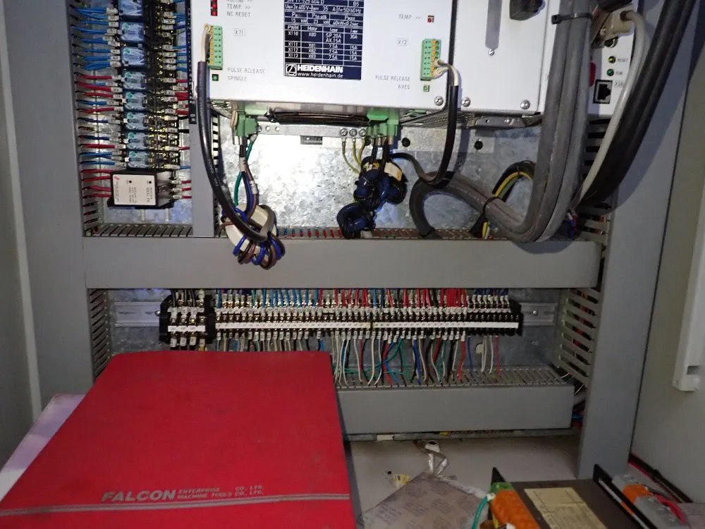 Chevalier 12 1/2" X 27 1/2" Cnc Vmc - 1418 Vmc-40