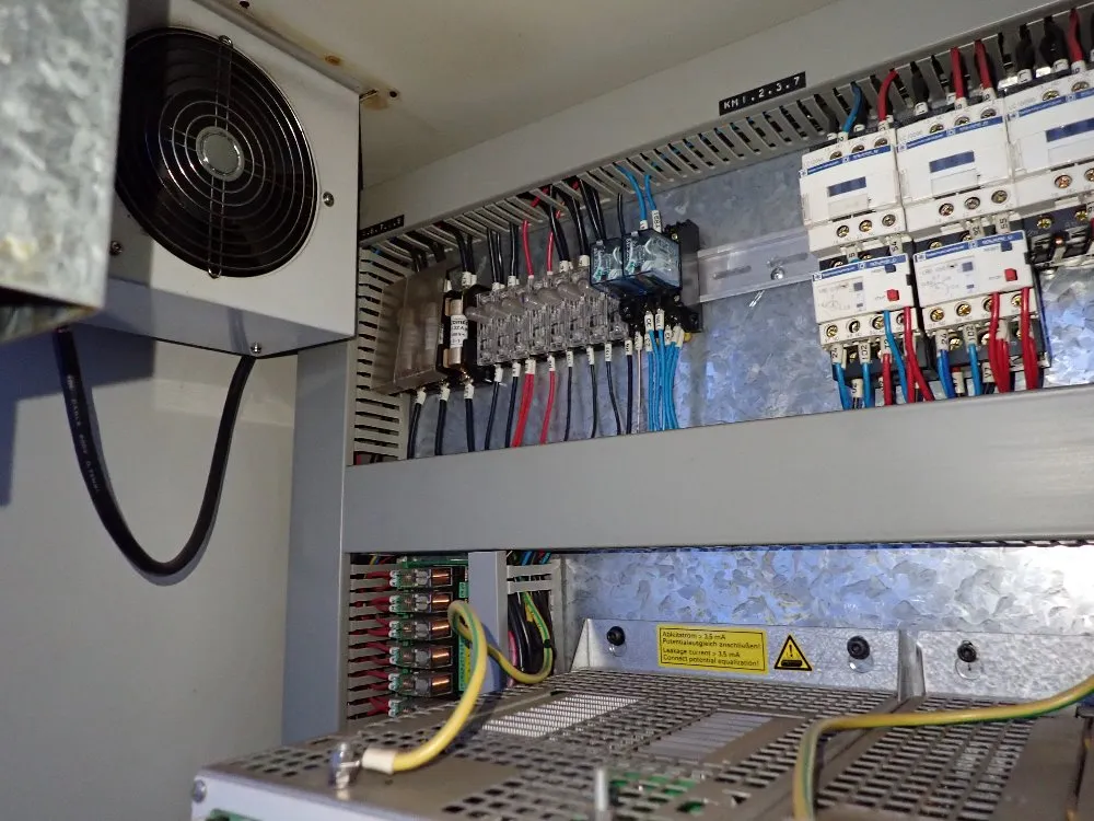 Chevalier 12 1/2" X 27 1/2" Cnc Vmc - 1418 Vmc-40