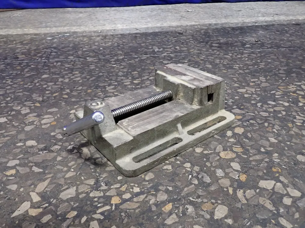 6" VISE