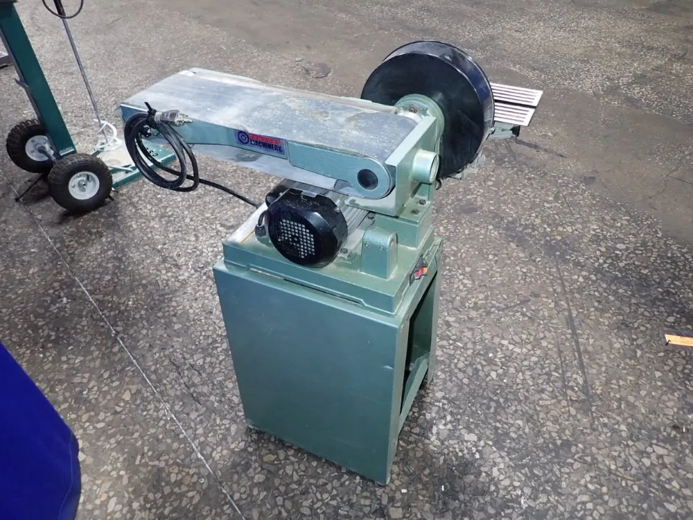 Central Machinery 6" Belt X9" Disc Combination Sander - 61750
