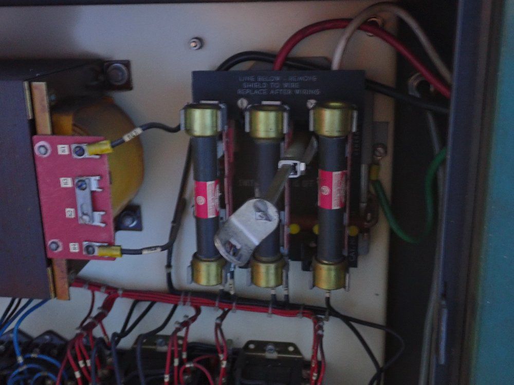 Bridgeport 58"11" Vertical Mill