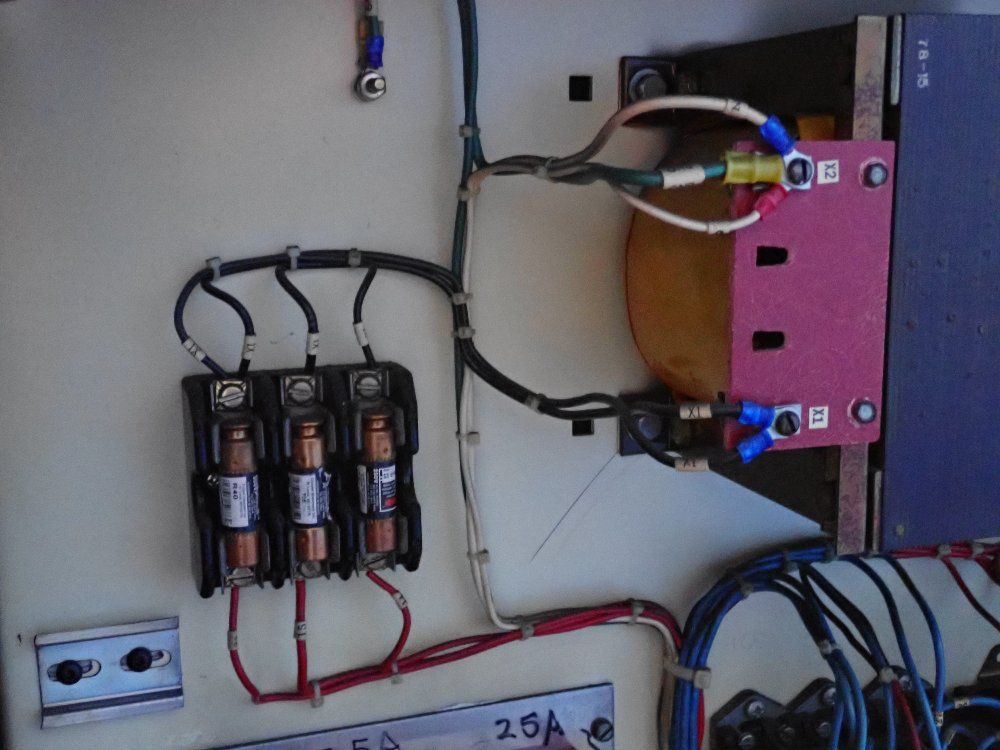 Bridgeport 58"11" Vertical Mill