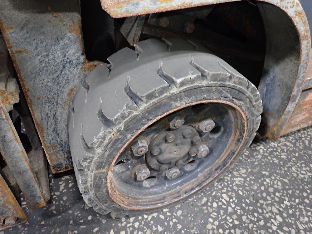 Toyota 5340 Lbs 42-6fgcu25 Propane Forklift - 42-6fgcu25