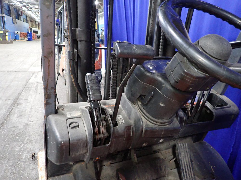 Toyota 5340 Lbs 42-6fgcu25 Propane Forklift - 42-6fgcu25