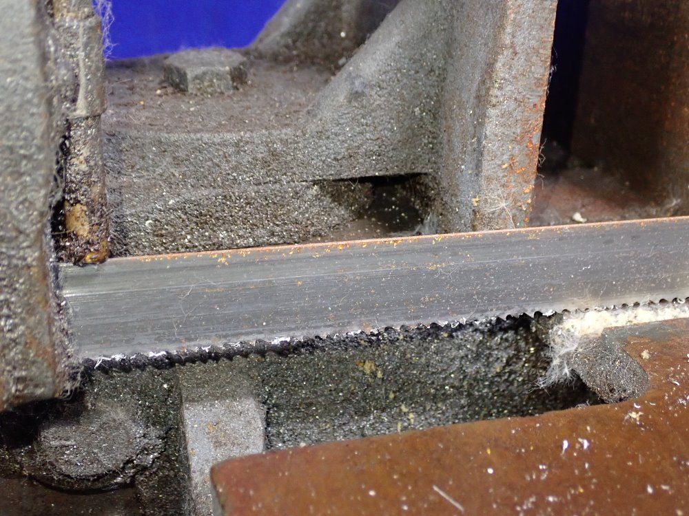 Wellsaw 11 1/2" X 17" Horizontal Band Saw - 1018