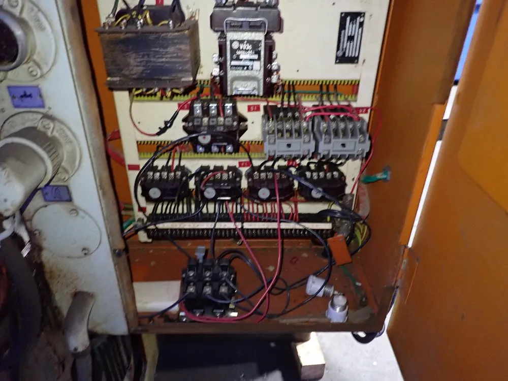 Tos Cylindrical Grinder - 2ud P2500