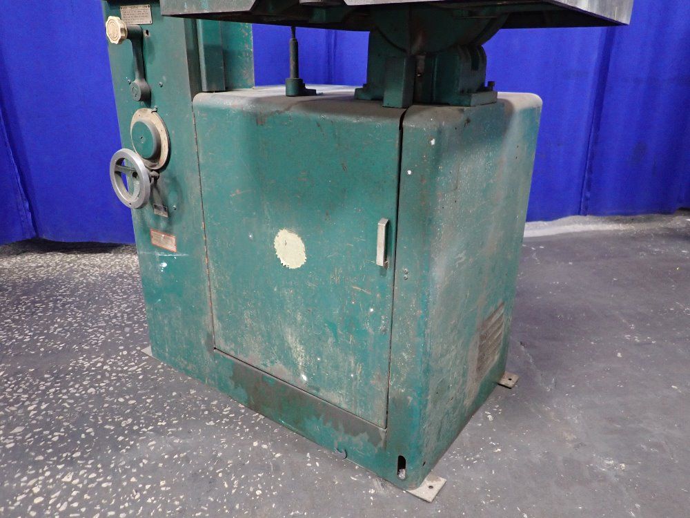 Powermatic 20" Vertical Band Saw - 87