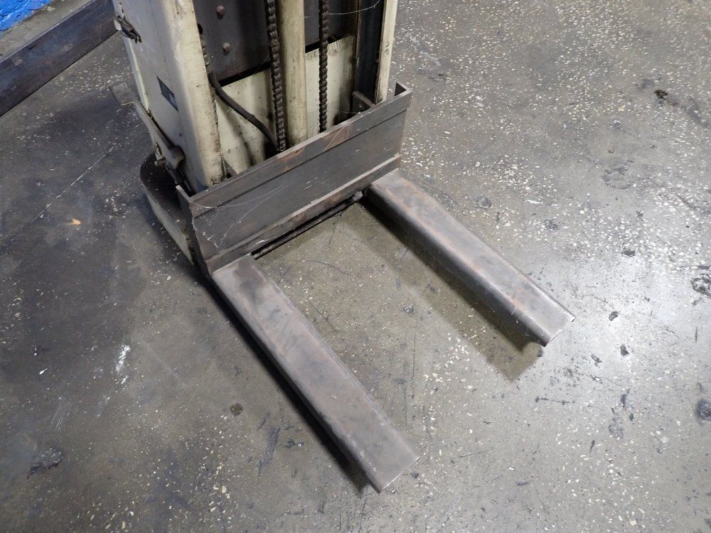 Crown 1500 Lbs Walk Behind Lift - B-57