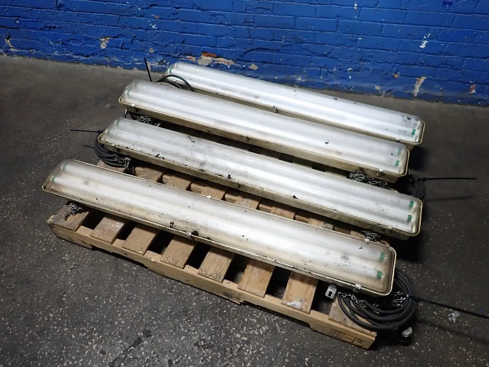 LIGHT FIXTURES