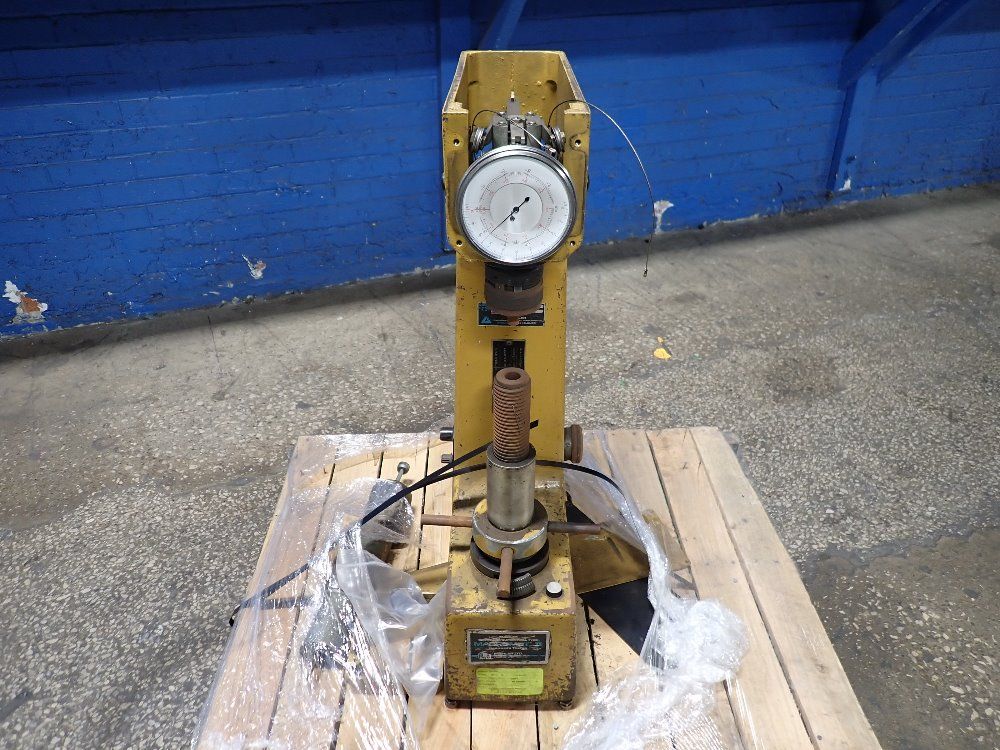 Buehler Hardness Tester - 1800-2000
