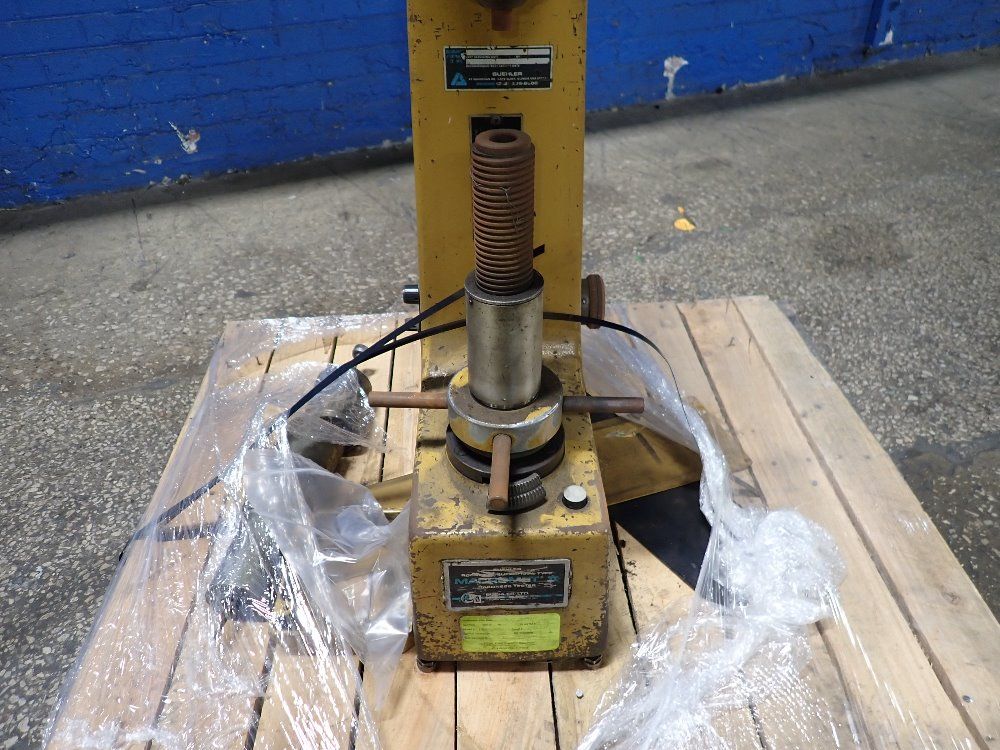 Buehler Hardness Tester - 1800-2000