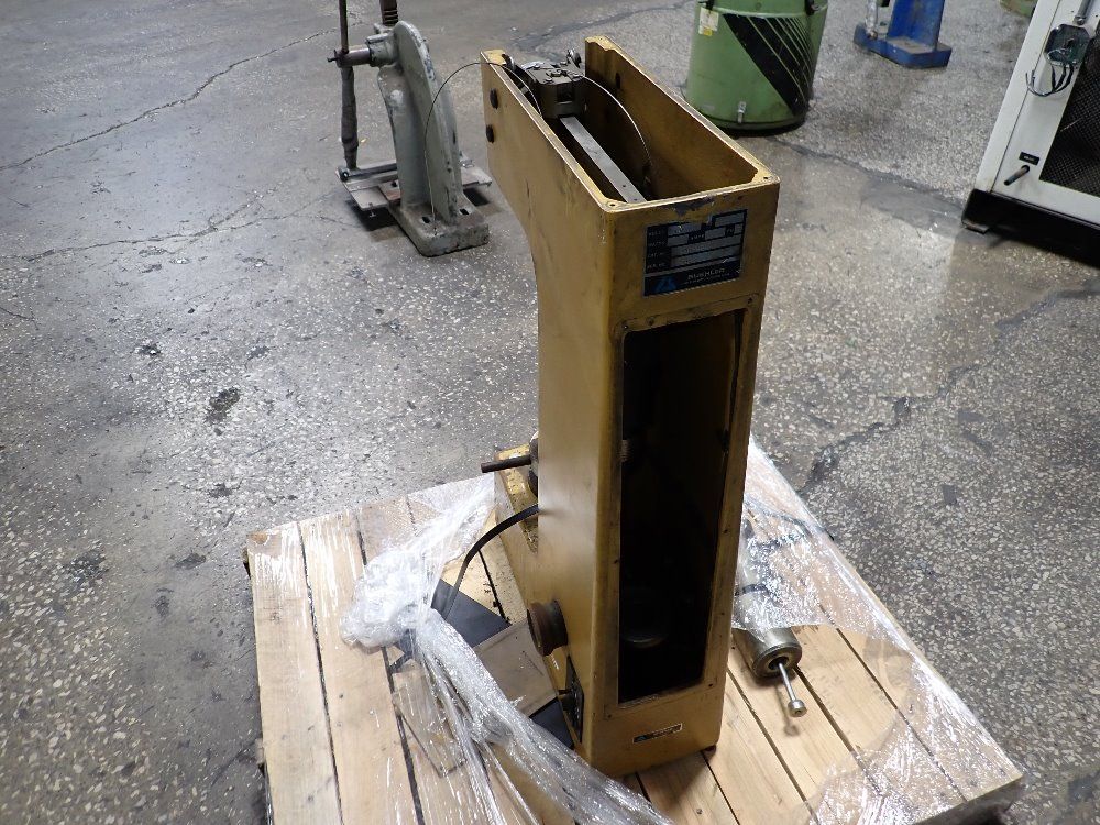 Buehler Hardness Tester - 1800-2000