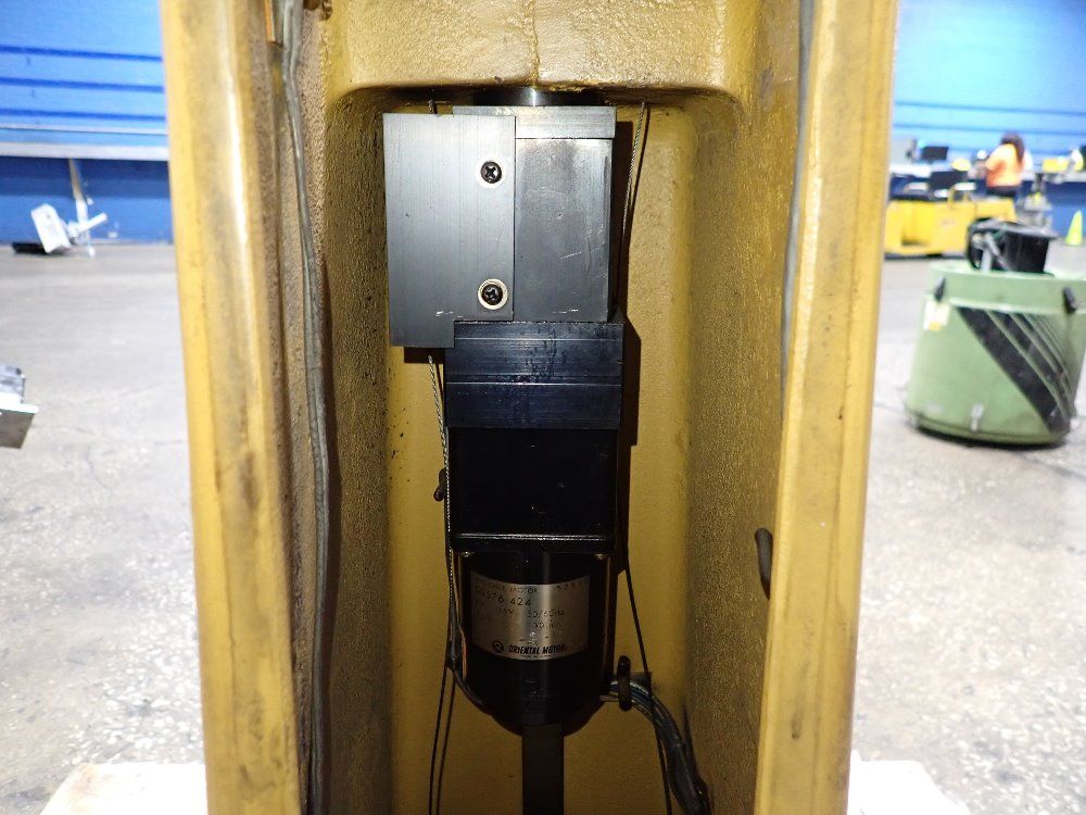 Buehler Hardness Tester - 1800-2000