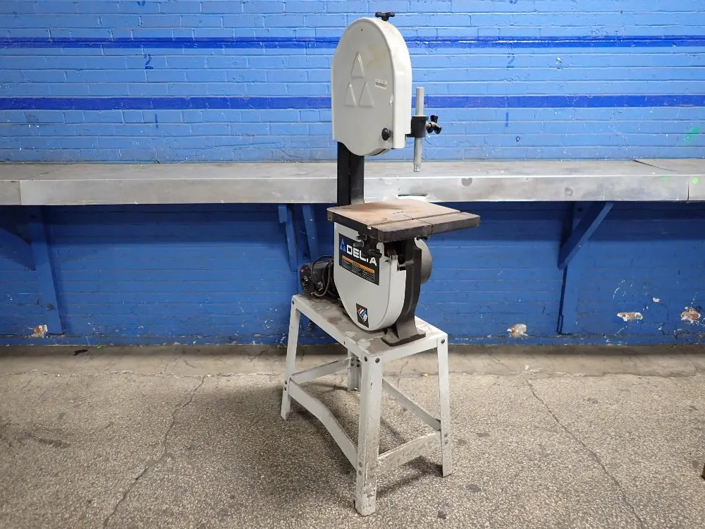 VERTICAL BAND SAW
