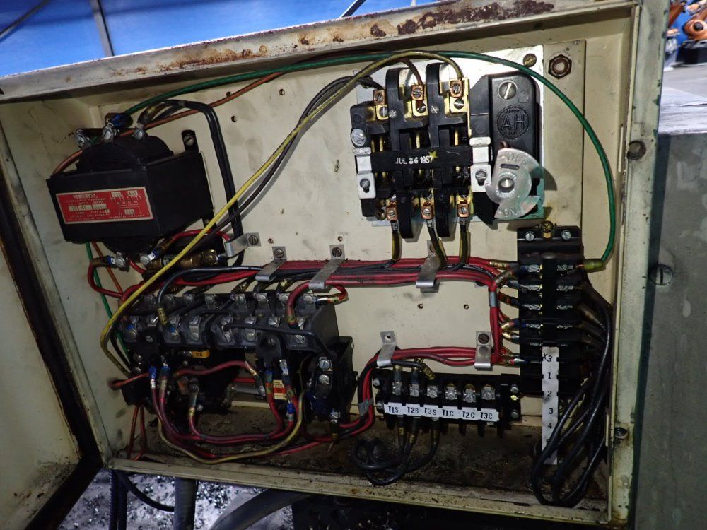 Cincinnati Lathe & Tool Co 35"x8" 122x36 Lathe - 122x36