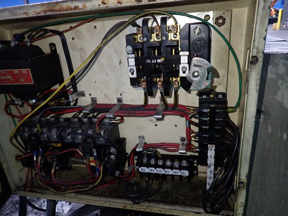 Cincinnati Lathe & Tool Co 35"x8" 122x36 Lathe - 122x36