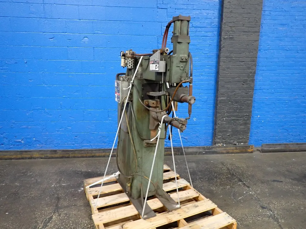 SPOT WELDER