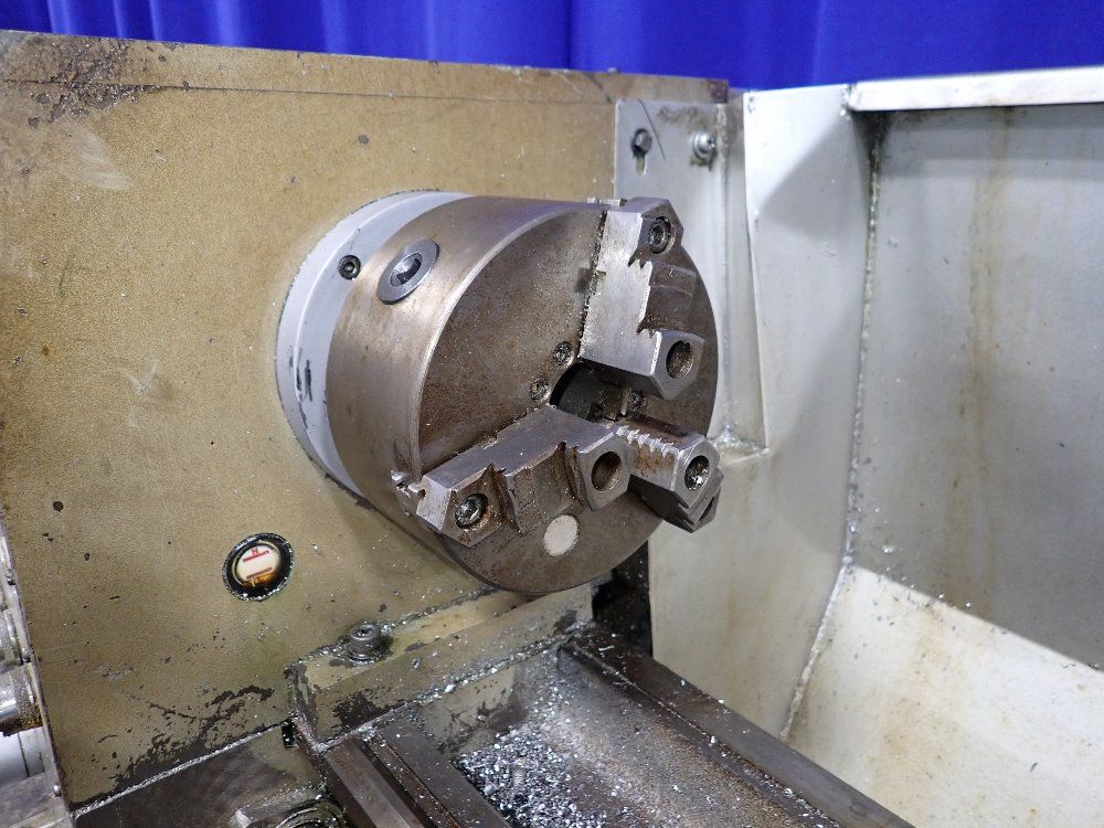 Vectrax 15"/16" X 42" 2001 Vectrax 82837915 Gap Bed Lathe - 82837915