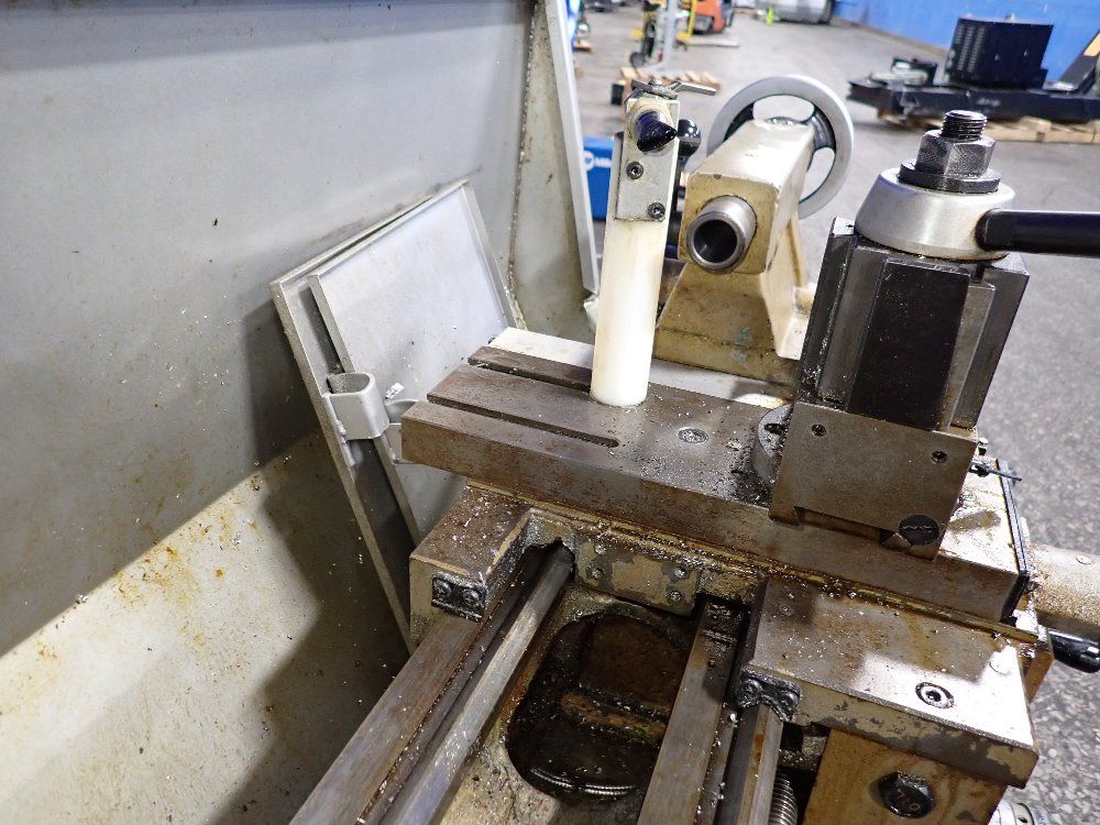 Vectrax 15"/16" X 42" 2001 Vectrax 82837915 Gap Bed Lathe - 82837915