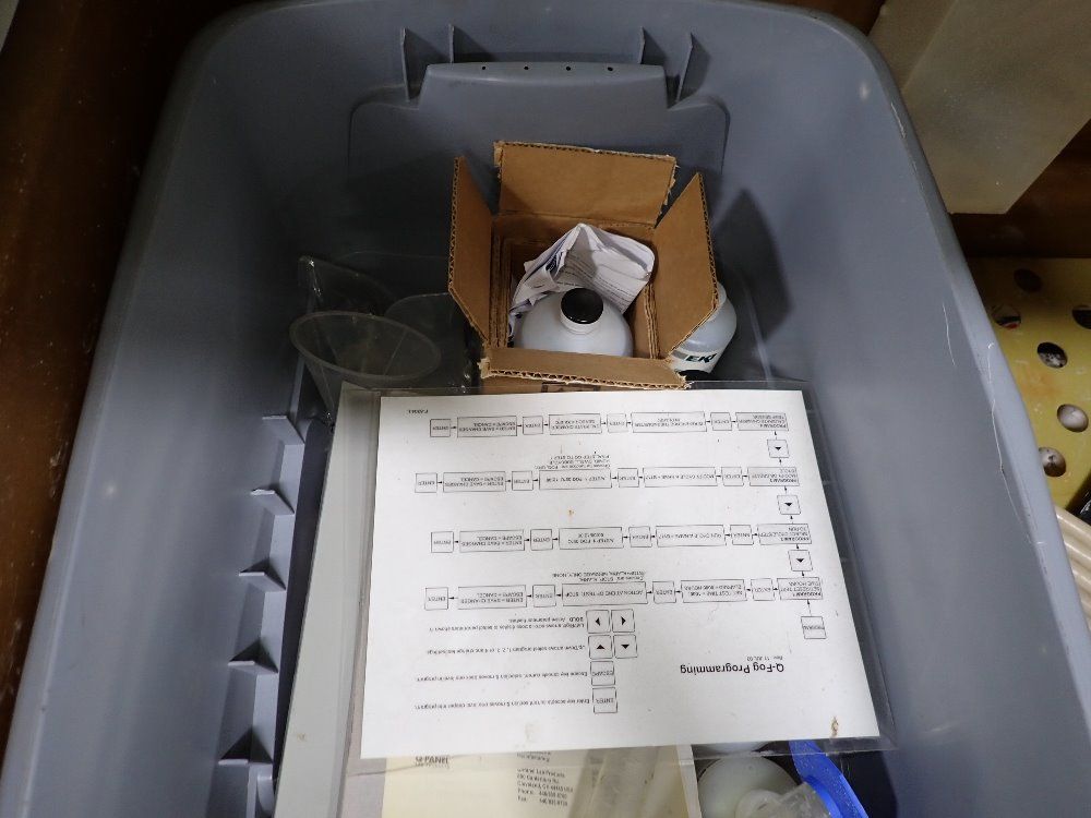 Q-fog 43" X 28" X 17" Q-fog/cct 600 Cyclic Corrosion Tester - Q-fog/cct 600