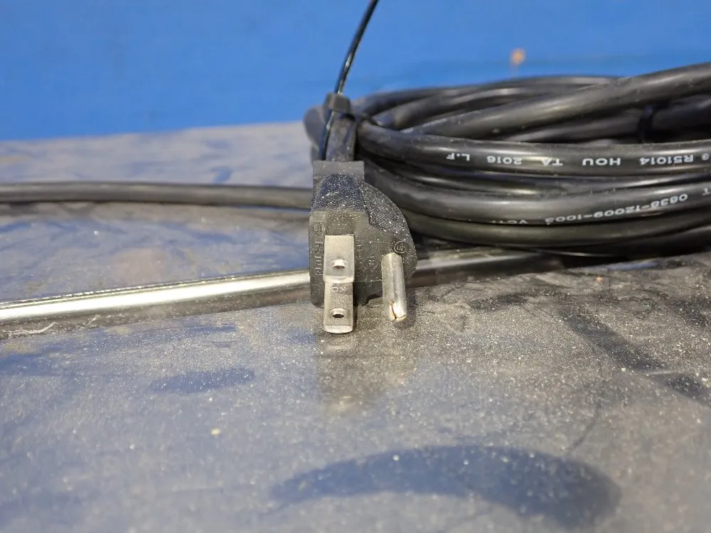 Uline 28" Strapping Machine - H-959