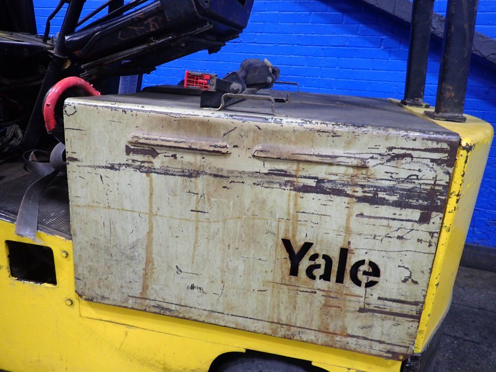 Yale 6000 Lbs Electric Forklift - Erc06fcn365e083