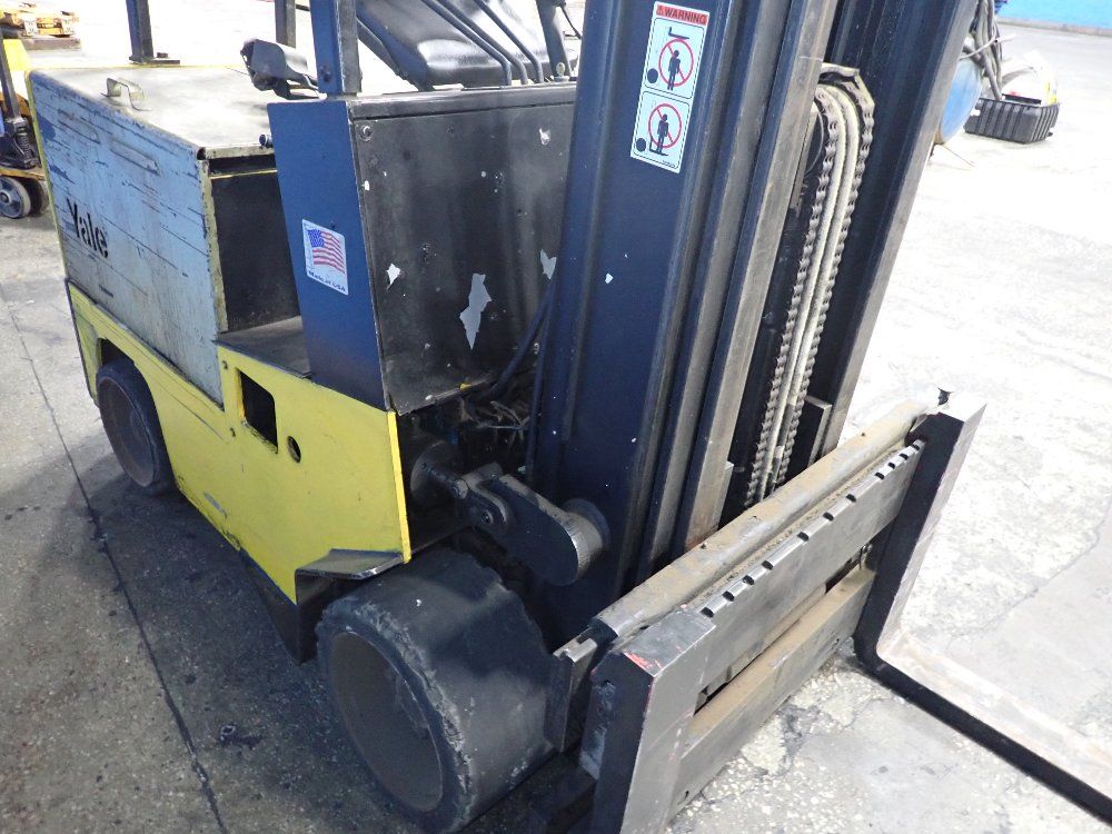 Yale 6000 Lbs Electric Forklift - Erc06fcn365e083
