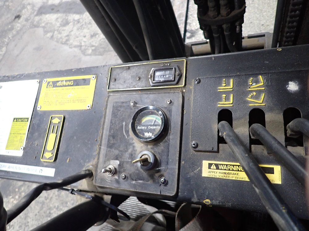 Yale 6000 Lbs Electric Forklift - Erc06fcn365e083