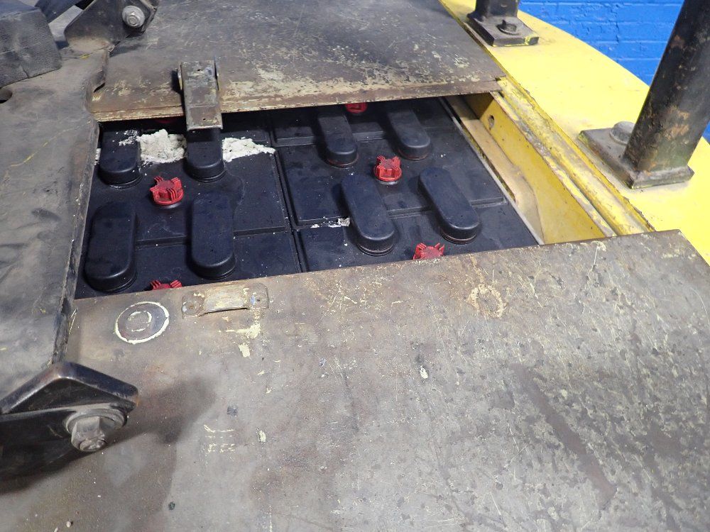 Yale 6000 Lbs Electric Forklift - Erc06fcn365e083