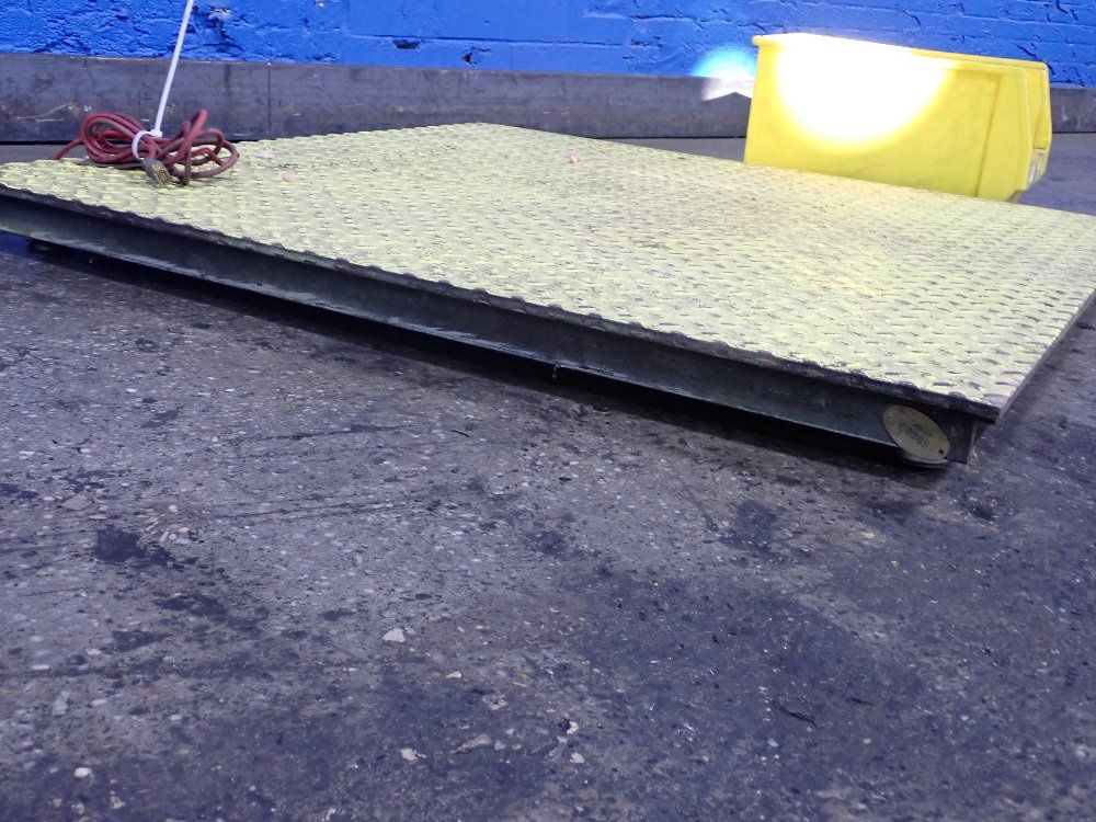 Toledo 2500 Lbs Scale - 8142