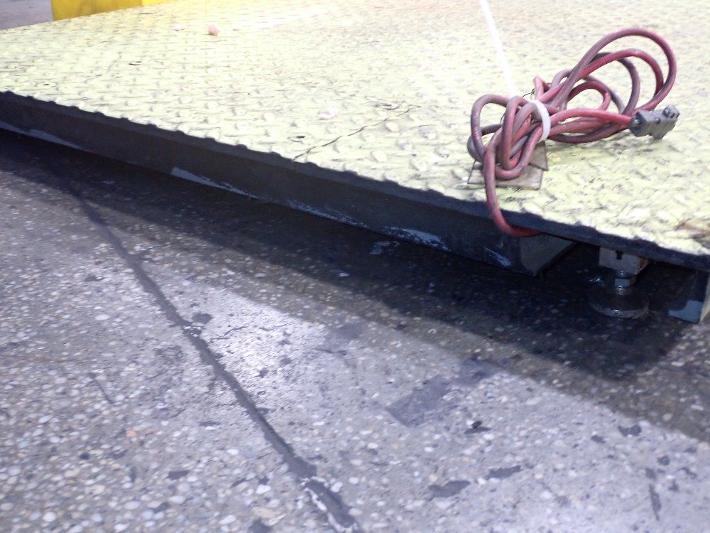 Toledo 2500 Lbs Scale - 8142