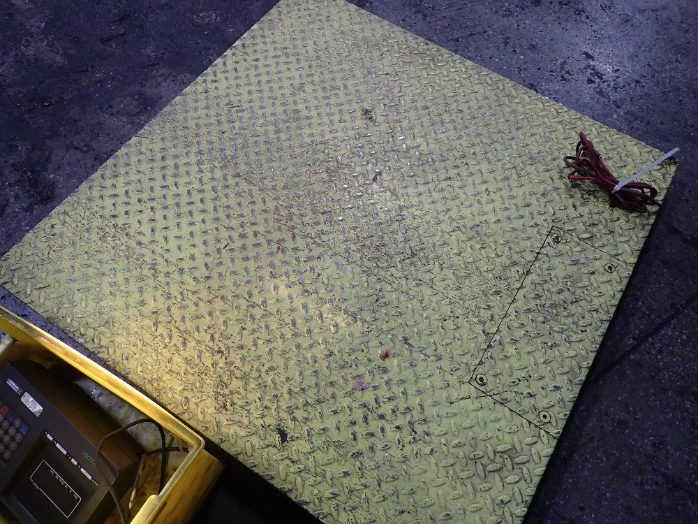 Toledo 2500 Lbs Scale - 8142