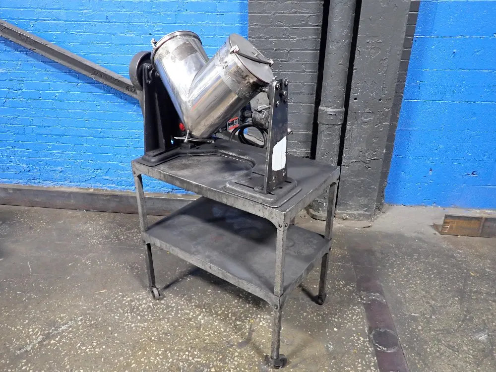 Patternson-kelley 1/3 Hp Twin Shell Dry Blender - Lb-6579r