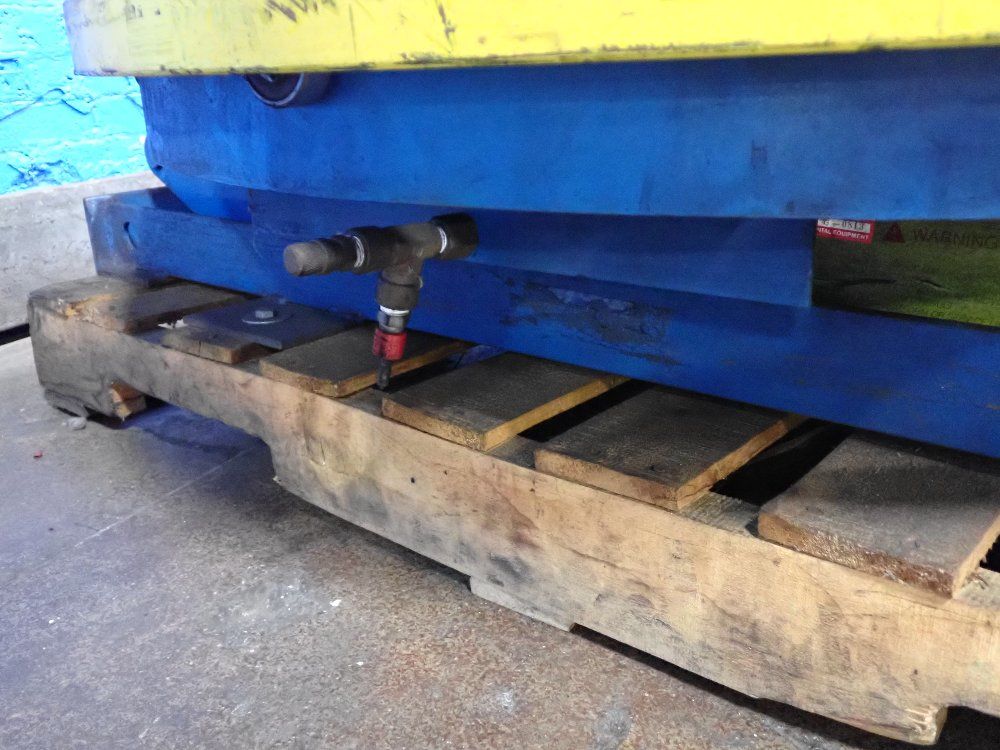Bishamon 3000 Lbs Spring-loaded Pallet - Ez-30