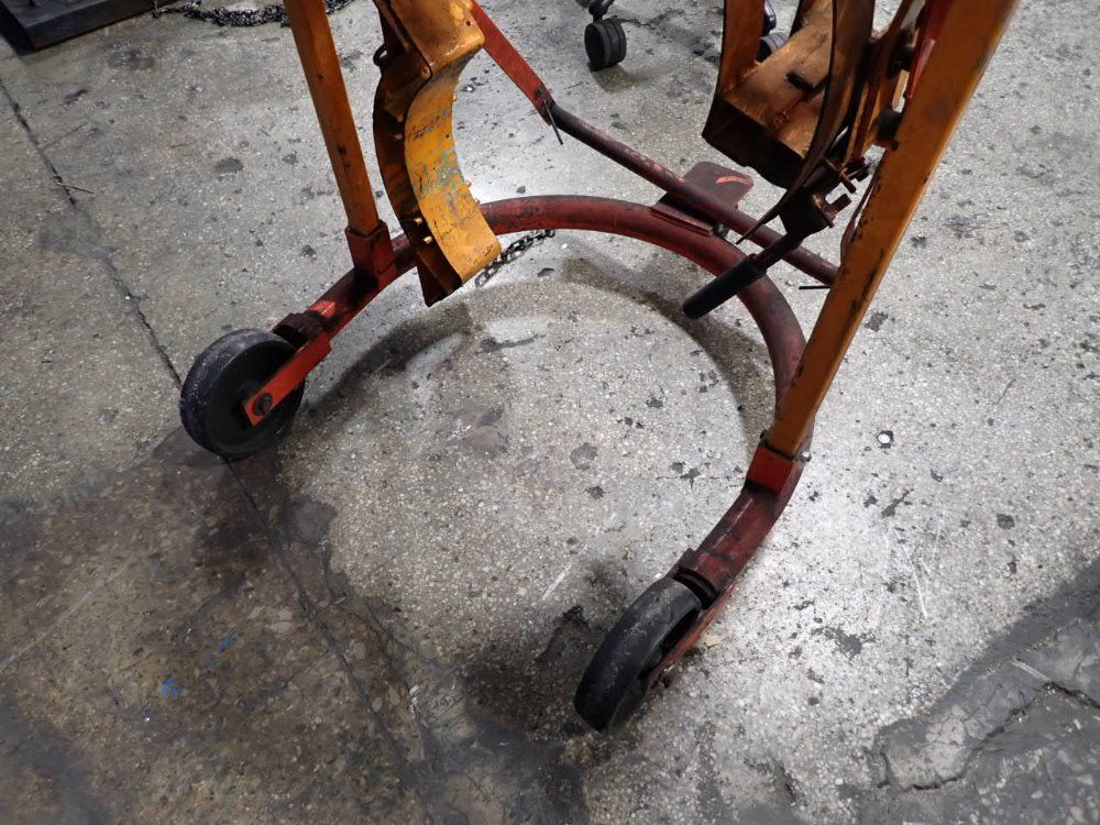 Wesco 800 Lbs Drum Lifter