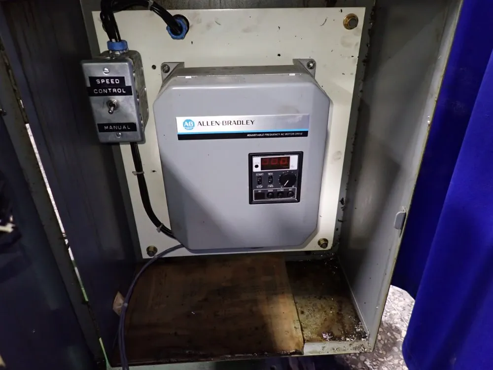 Snow Manufacturing Co 21"x13 1/2" Table Tapping Machine - Dr-3-r