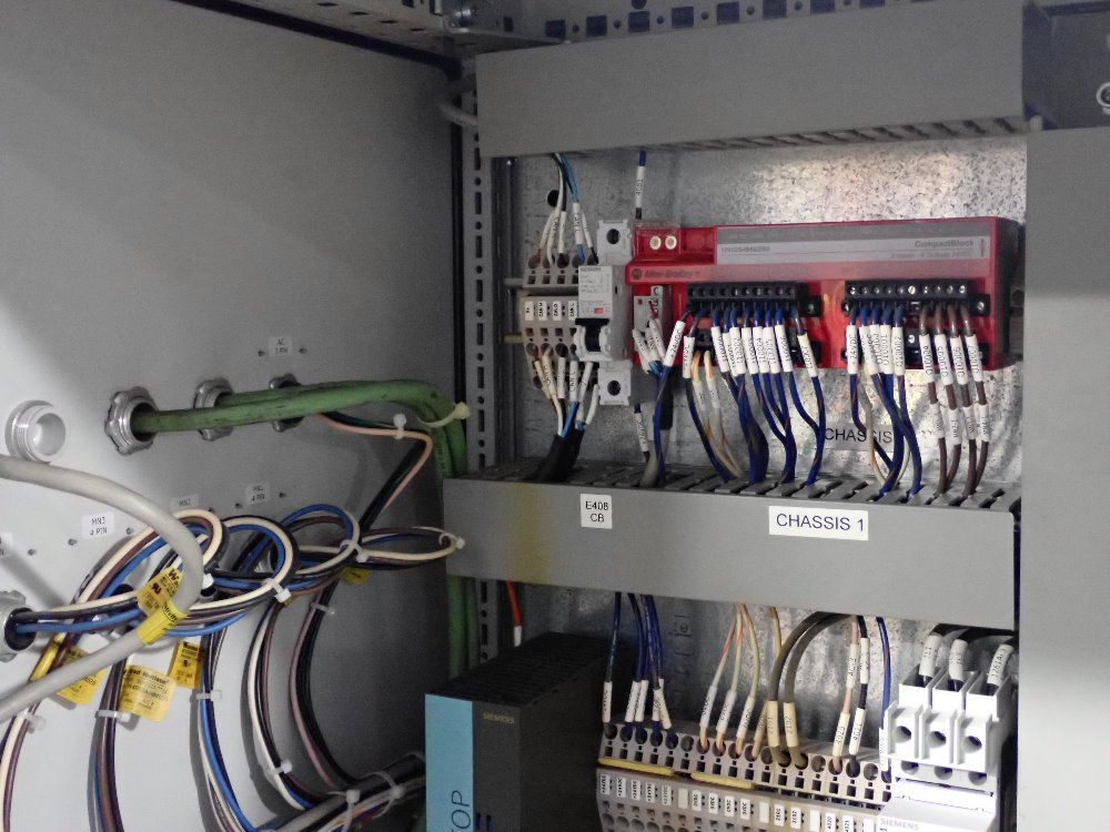 Rittal / Allen Bradley 13.6 Amps Tractor Vfd Panel Main Disc - Ha080lrm1