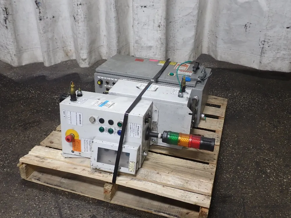 STACK LIGHT, SKID CONTACTOR PANEL