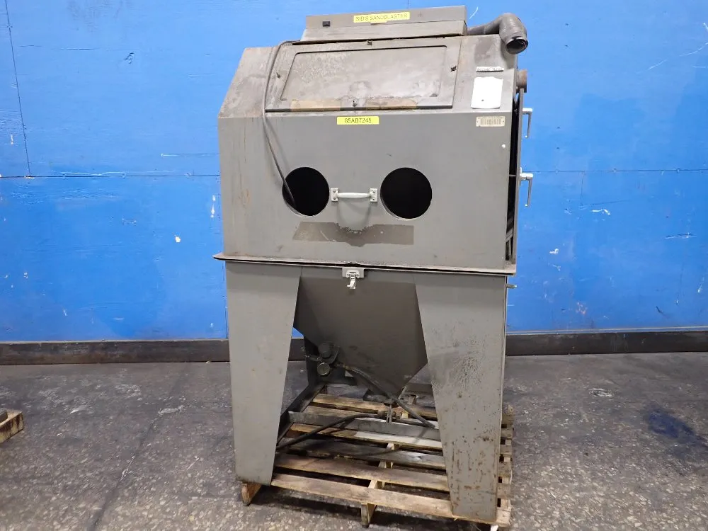 Econoline 39 1/2" X 39 1/2" X 31" Blast Cabinet