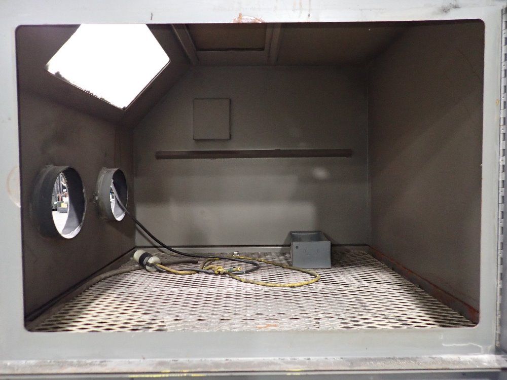 Econoline 39 1/2" X 39 1/2" X 31" Blast Cabinet