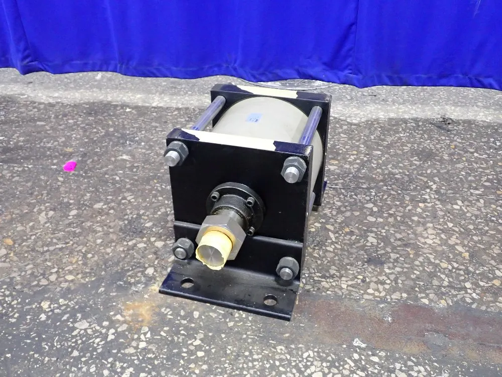 Smc 140 Psi Air Cylinder - Cs11n300-200