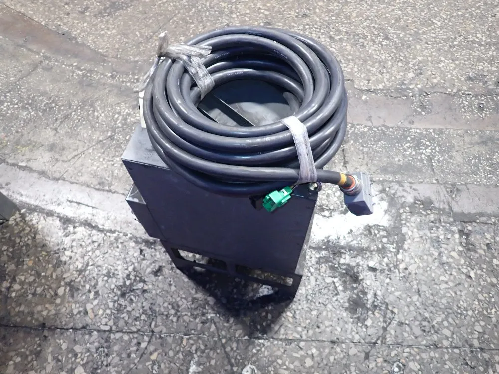 Fanuc Industrial Robot With Controller - A05b-2444-b050