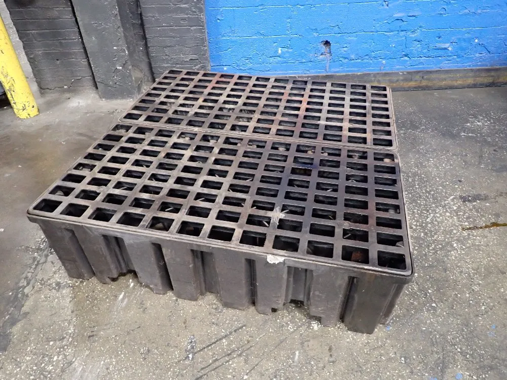 CONTAINMENT PALLET