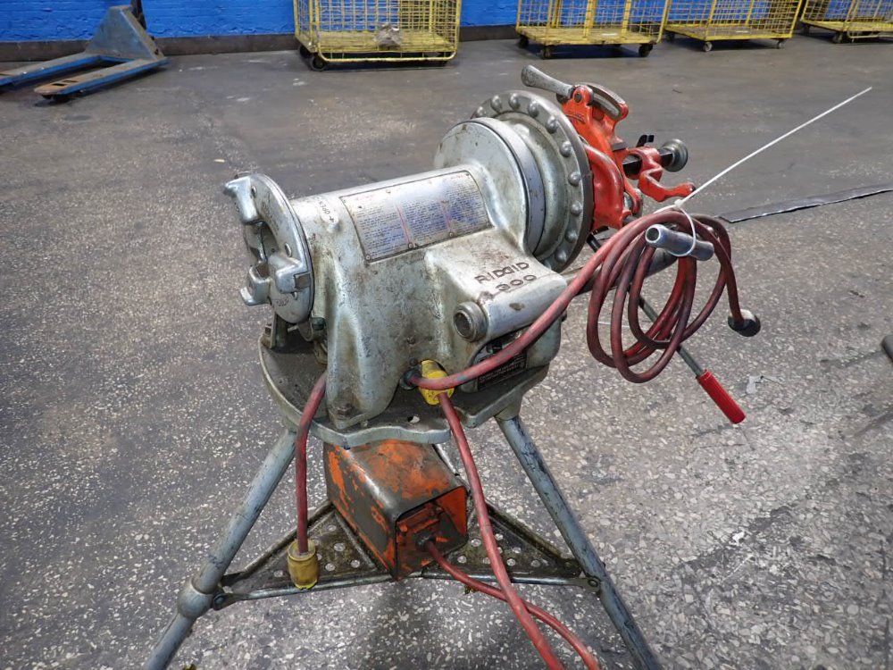 Ridgid 2 1/2" Threading Machine - 300