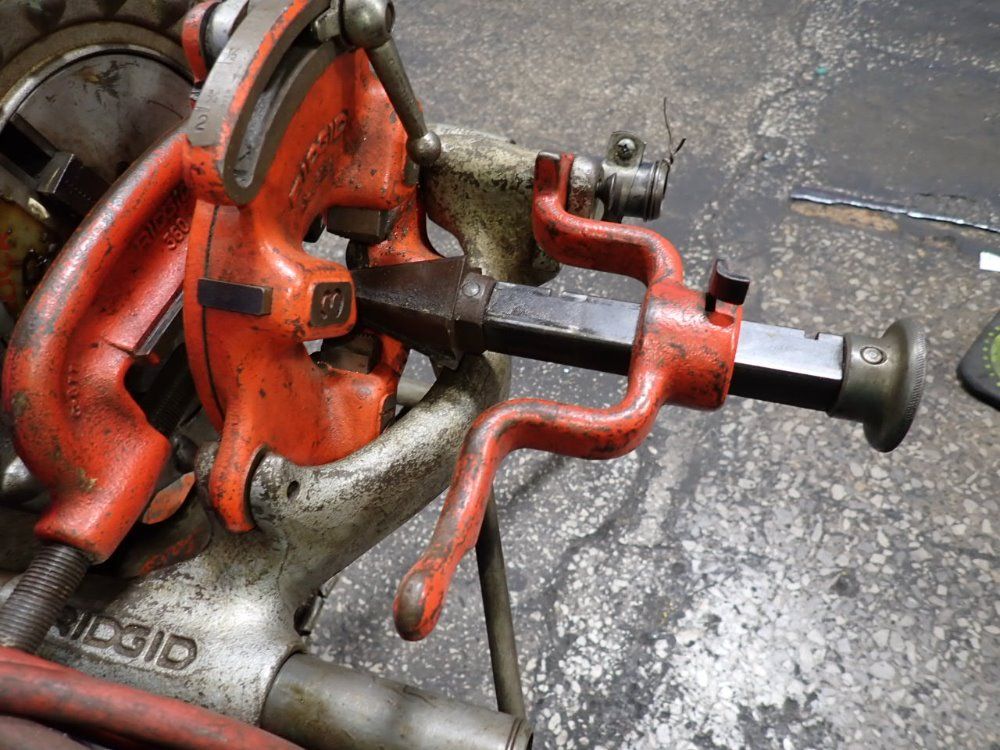 Ridgid 2 1/2" Threading Machine - 300