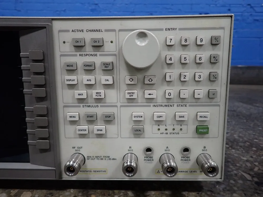 Hewlett Packard Network Analyzer - 8753c