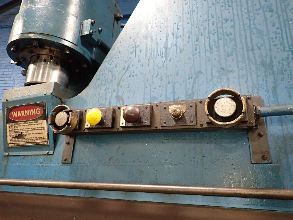 Chicago 200 Ton X 150 1/2" Press Brake - 200-f-10